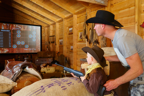 PonyparkCity Old Barn Diamond Mine Cowboy papa met Kind Western Shoot Out Schieten Target