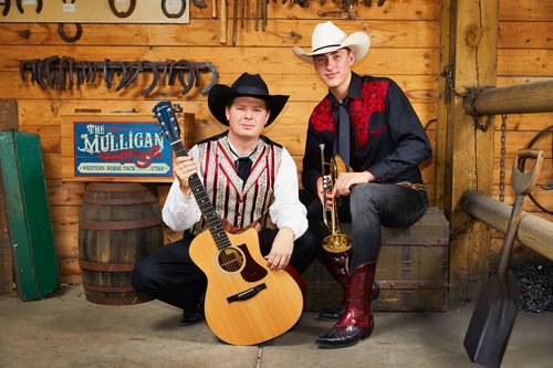 PonyparkCity Avondprogramma Live Country Music Western Style Music Cowboys Gitaar Trompet