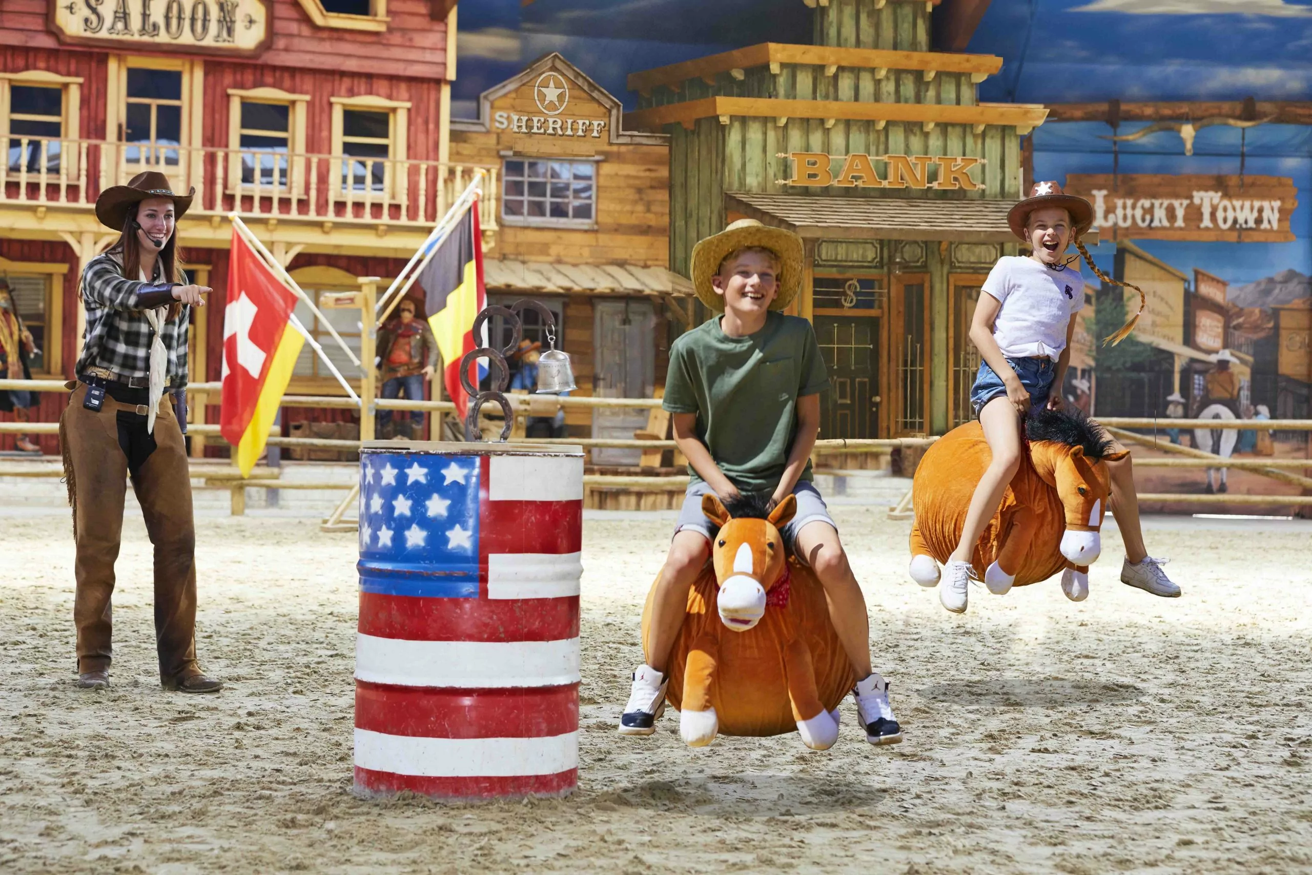 PonyparkCity Jolly Jump Race Kinderen Lucky Town Springen Spel Activiteit Medaille Cowboy